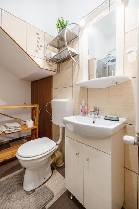 Appartamento Casa Cu Turn Sibiu Esterno foto